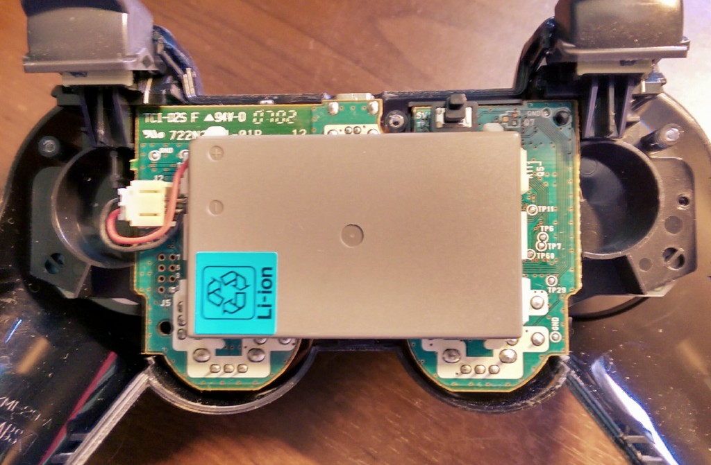 PS3 controller battery in situ